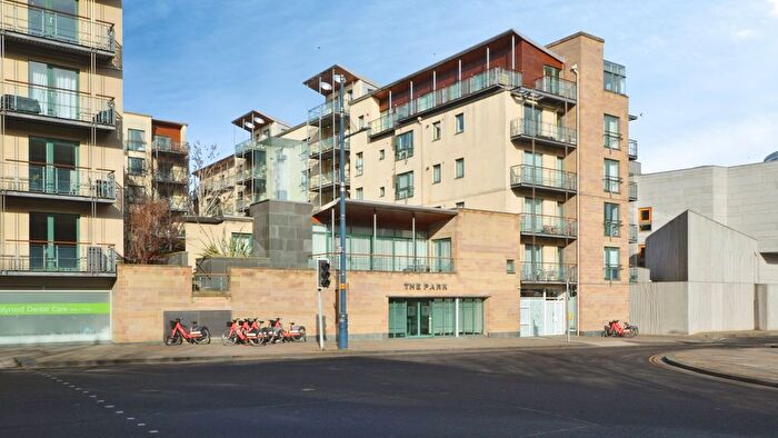 2 Bedroom Flat To Rent In Holyrood Road, Edinburgh, EH8