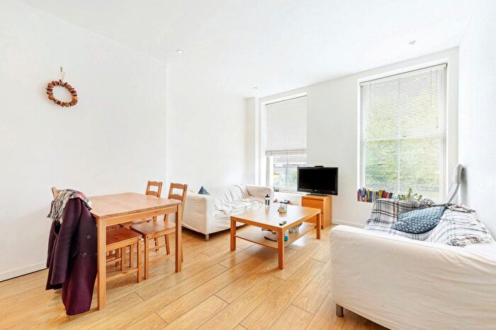 2 Bedroom Flat To Rent In Valentia Place, SW9