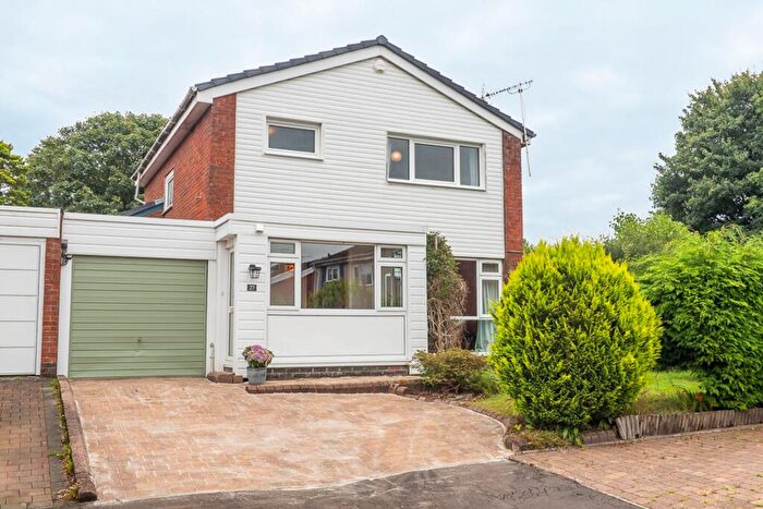 3 Bedroom Detached House For Sale In Blair Drive, Milton Of Campsie, G66
