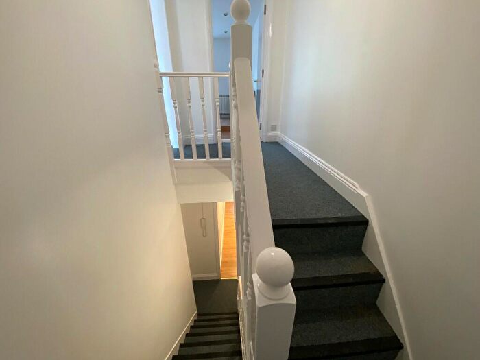 2 Bedroom Flat To Rent In Bevois Valley Road, Southampton, Hampshire, SO14