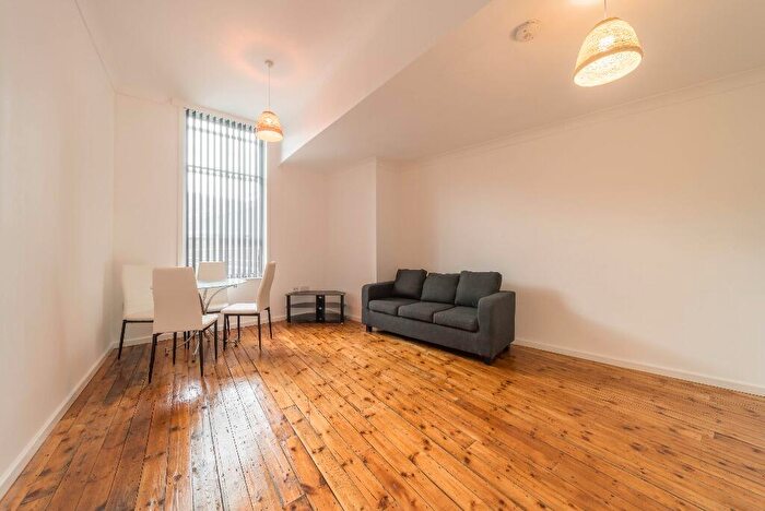 2 Bedroom Apartment To Rent In George Street, City Centre, Sheffield, S1