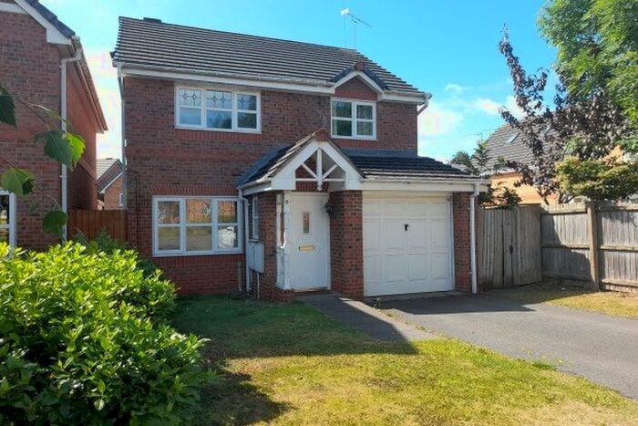 3 Bedroom Property To Rent In Coppice Way, Stafford, ST16