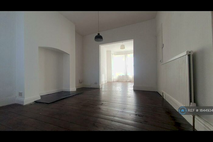 2 Bedroom Terraced House To Rent In Hardy Street, Hull, HU5