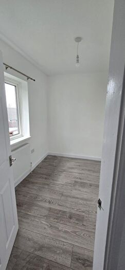 3 Bedroom Semi Detached House To Rent In Trallwn Road, Swansea, SA7