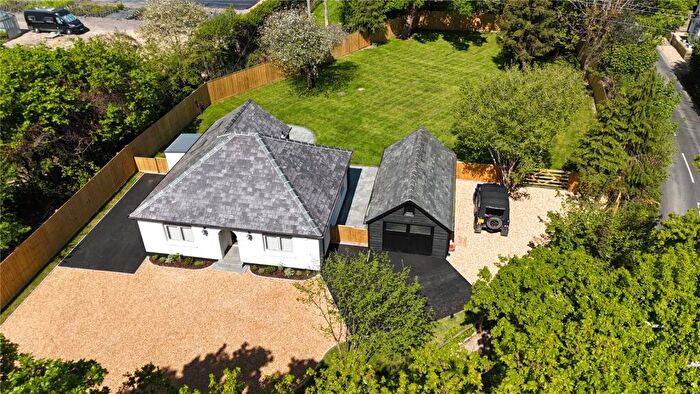 3 Bedroom Bungalow For Sale In Wootton Road, Tiptoe, Lymington, Hampshire, SO41