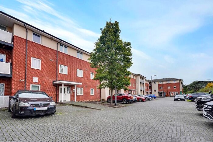 2 Bedroom Flat To Rent In Medici Close, Ilford, IG3
