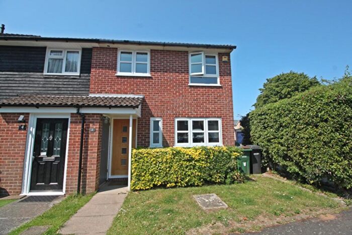 4 Bedroom End Of Terrace House For Sale In Cranmore, Netley Abbey, Southampton, SO31
