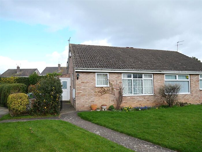 2 Bedroom Semi Detached Bungalow For Sale In Silverdale Court, York, YO24
