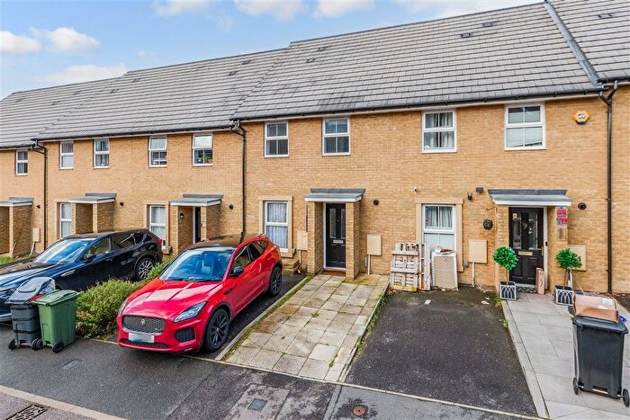 4 Bedroom Terraced House For Sale In Perrin Road, Dartford, Kent, DA1