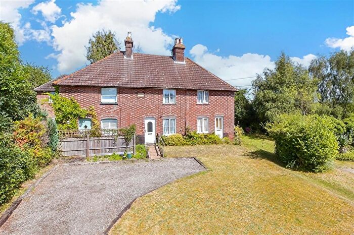 3 Bedroom Terraced House For Sale In Nickle Lane, Chartham, Canterbury, Kent, CT4