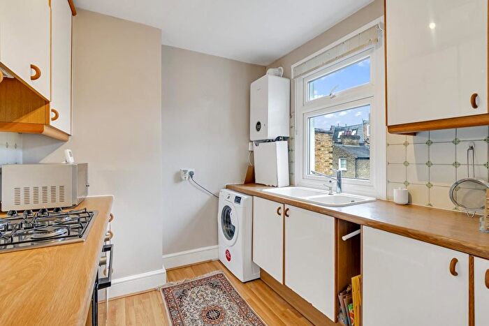1 Bedroom Flat For Sale In Lilyville Road, London, SW6