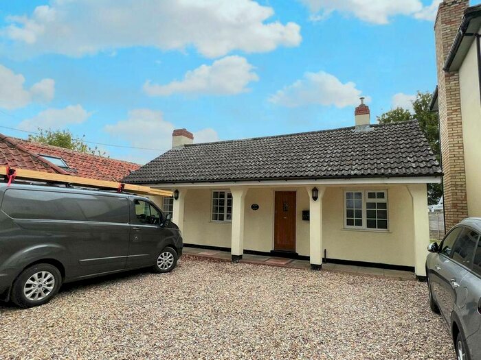 2 Bedroom Bungalow To Rent In Newmarket Road, Barton Mills, Bury St. Edmunds, IP28