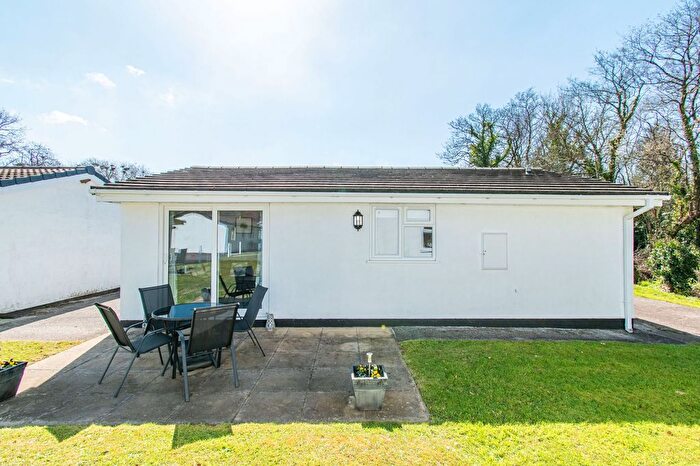2 Bedroom Detached Bungalow For Sale In Rosecraddoc, Liskeard, PL14