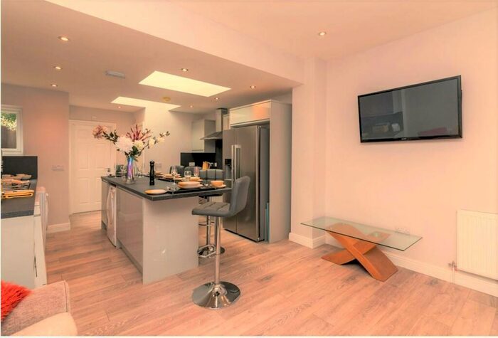 5 Bedroom Terraced House To Rent In Dawlish Road, Selly Oak, Birmingham, B29