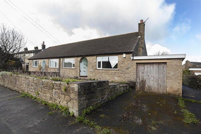 2 Bedroom Semi-Detached Bungalow For Sale In New Hey Road, Huddersfield, HD3
