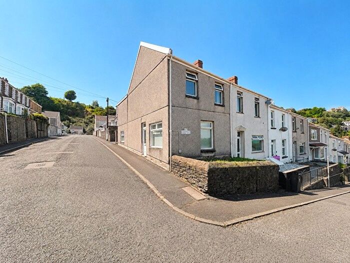 3 Bedroom End Terrace House For Sale In Pleasant View Terrace, Swansea, City And County Of Swansea., SA1