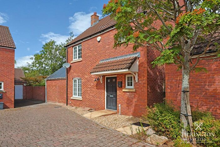 3 Bedroom Detached House For Sale In White Lady Road, Plymstock, Plymouth, Devon, PL9