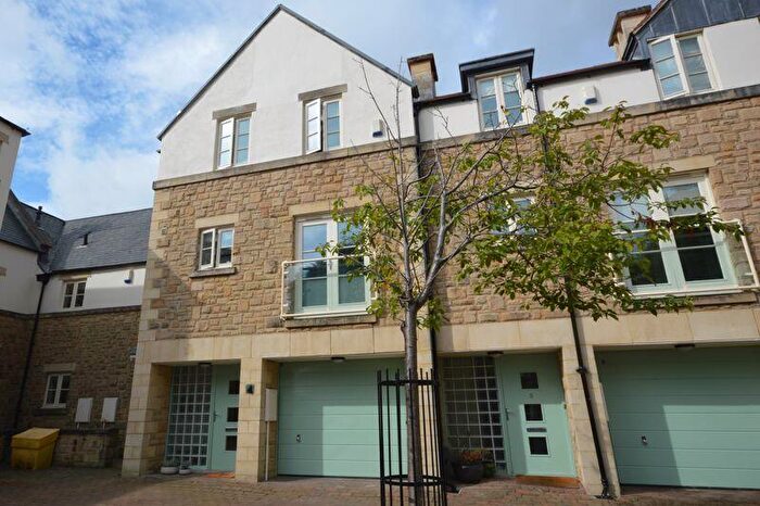 3 Bedroom Property For Sale In Wrights Square, Rothbury, NE65