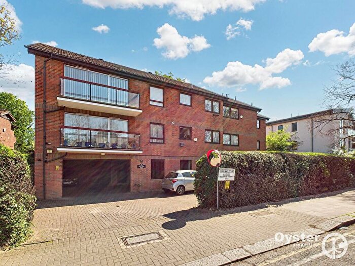 2 Bedroom Flat For Sale In Gordon Avenue, Oaklawn Court, HA7