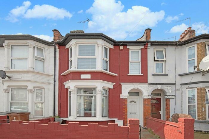 3 Bedroom House To Rent In Fulbourne Road, Walthamstow, E17