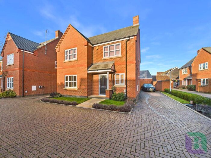 4 Bedroom Detached House For Sale In Meadow Brook, Stoke Hammond, MK17