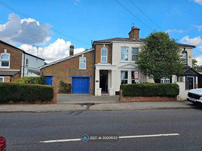 4 Bedroom Semi-Detached House To Rent In Stanwell Road, Ashford, TW15