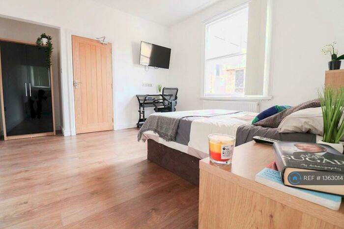 Studio To Rent In London Road, Leicester, LE2