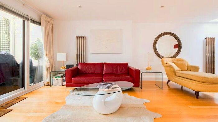 3 Bedroom Flat To Rent In Byam Shaw House, Campden Street, Kensington, London, W8