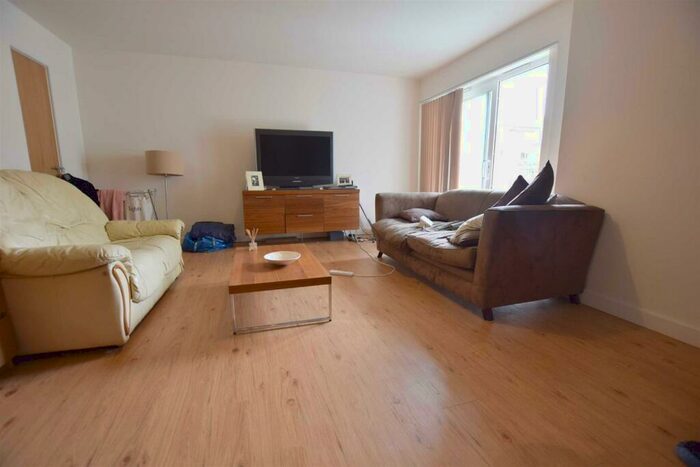 1 Bedroom Flat To Rent In Heritage Avenue, Colindale, NW9