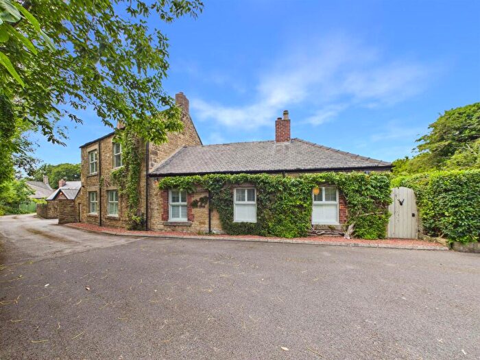 4 Bedroom Detached House For Sale In The Hawthorns, Low Eighton, Gateshead, NE9