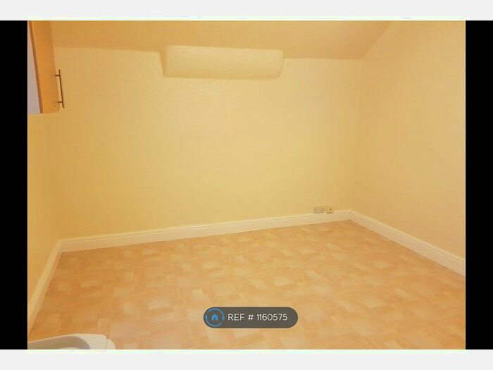 1 Bedroom Flat To Rent In Leyland Rd, Southport, PR9