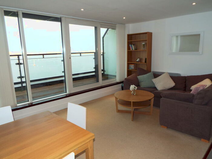 1 Bedroom Apartment To Rent In Lady Isle House, Prospect Place, Cardiff, CF11