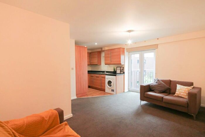 3 Bedroom Flat To Rent In Melbourne Street, Newcastle Upon Tyne, NE1