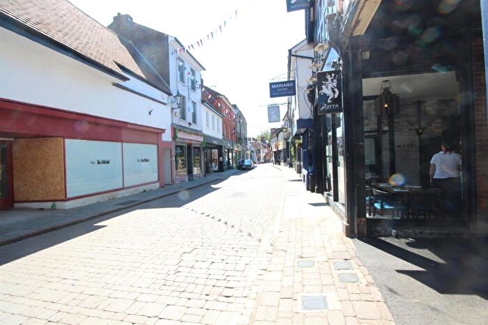 1 Bedroom Flat To Rent In Bucklersbury, Hitchin, SG5