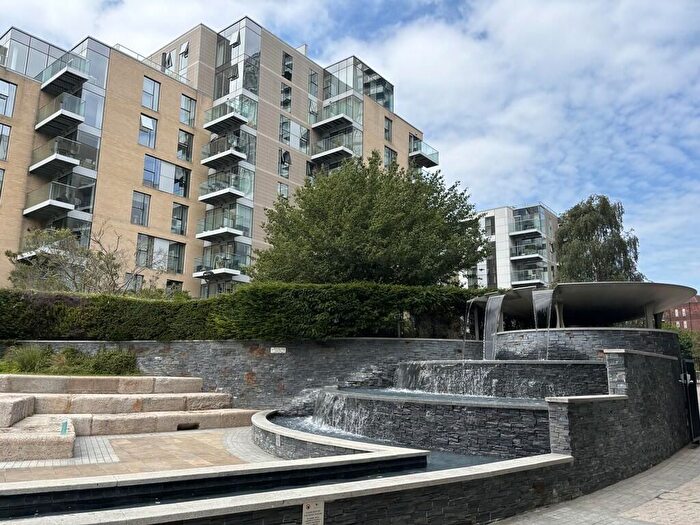 1 Bedroom Flat To Rent In A . Darten House, London, N4