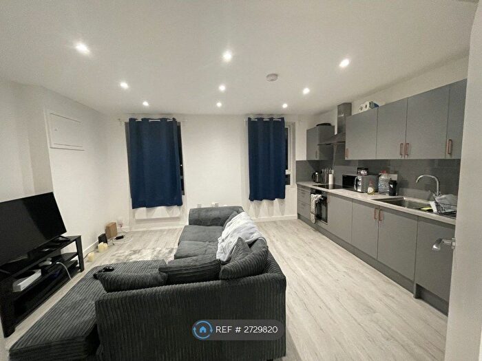 2 Bedroom Flat To Rent In Thornton Heath, Croydon, CR7