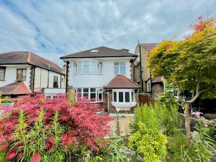 5 Bedroom Detached House To Rent In Totteridge, N20