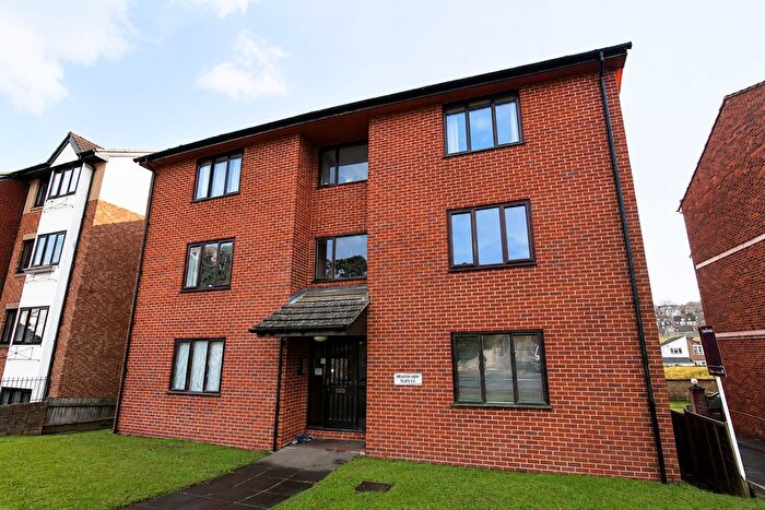 Studio To Rent In Station Road, Redhill, Surrey, RH1