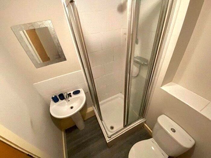 2 Bedroom Apartment To Rent In Slater House, Woden Street, Salford, M5