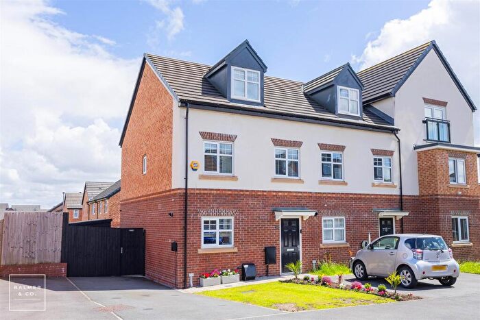 3 Bedroom Town House For Sale In Stothert Street, Atherton, M46