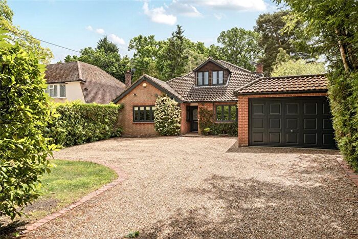 5 Bedroom Detached House For Sale In Ambleside Road, Lightwater, Surrey, GU18