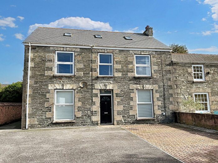 1 Bedroom Flat For Sale In Foundry Row, Redruth, Cornwall, TR15