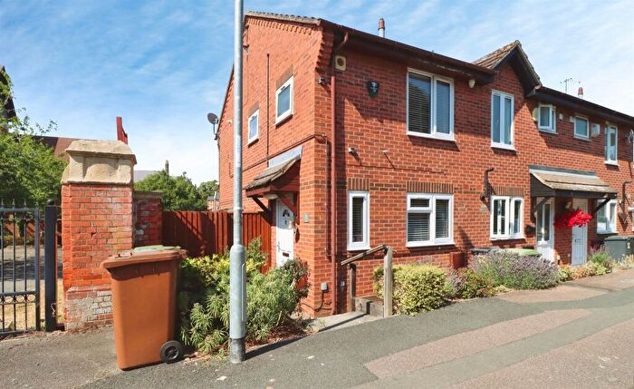 2 Bedroom End Of Terrace House For Sale In Castle Road, Wellingborough, NN8