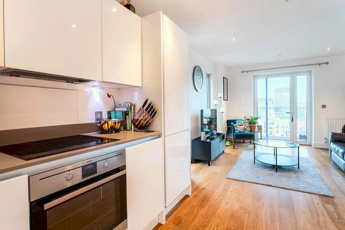 1 Bedroom Flat To Rent In Cribb Lodge, Love Lane, London, SE18