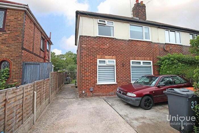 3 Bedroom Semi-Detached House For Sale In Leslie Avenue, Thornton-Cleveleys, FY5