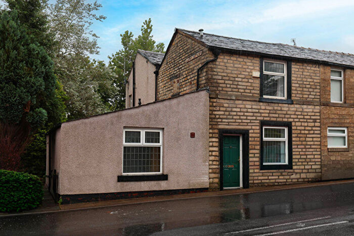 4 Bedroom End Of Terrace House For Sale In Whitworth Road, Rochdale, OL12