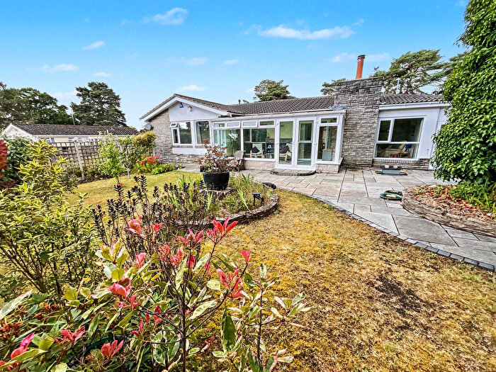 3 Bedroom Detached Bungalow For Sale In Christchurch, BH23