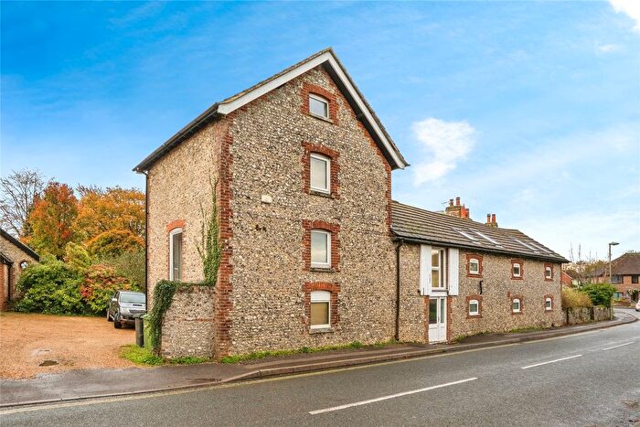 2 Bedroom Flat For Sale In East Meon Road, Clanfield, Waterlooville, Hampshire, PO8