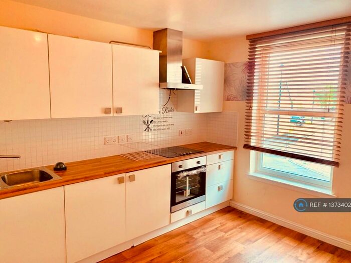 4 Bedroom Semi-Detached House To Rent In Mitchell Brae, Balmedie, Aberdeen, AB23