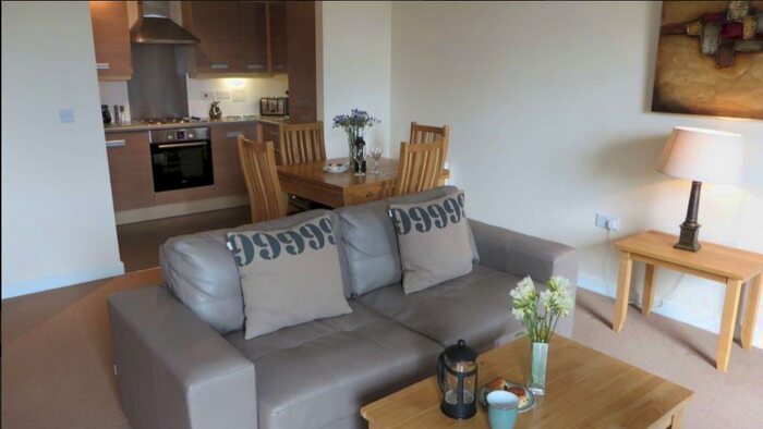 1 Bedroom Apartment To Rent In Warren Close, Cambridge, CB2